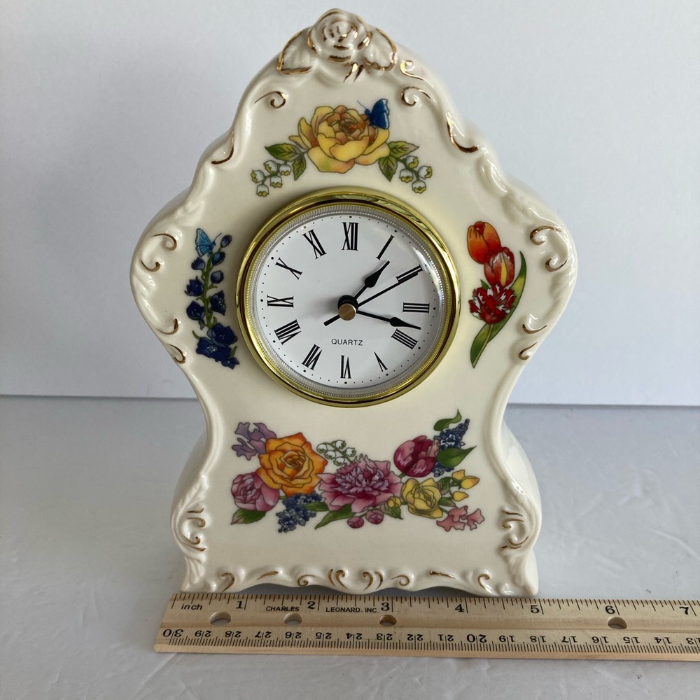 Table clock - Picture 9 of 10